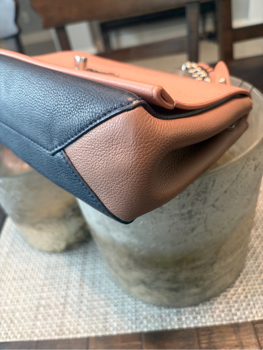 Louis Vuitton Lockme II BB bag - Picture 9 of 16